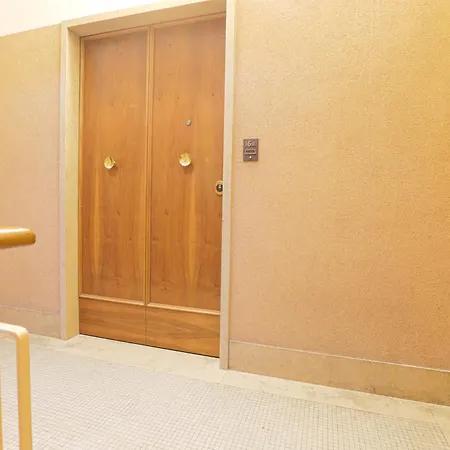 A 100m Dal Mare E Dal Gaslini *